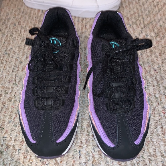 Air max 95 -Have a Nike Day  5.5Y - Picture 1 of 8